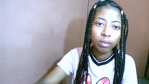 Snapshot of joliekah27 chatting on 02/27/25, 04:41 joliekah27 online show from 02/27/25, 04:41