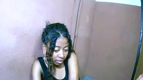 Snapshot of joliekah27 chatting on 03/02/25, 07:02 joliekah27 online show from 03/02/25, 07:02