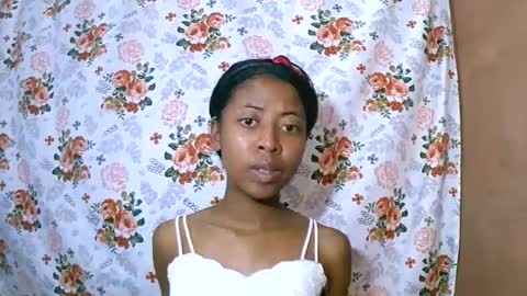 Snapshot of joliekah27 chatting on 03/08/25, 12:09 joliekah27 online show from 03/08/25, 12:09