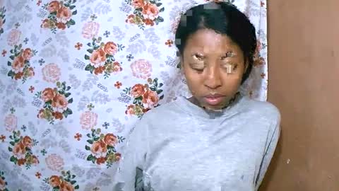 Snapshot of joliekah27 chatting on 03/08/25, 04:39 joliekah27 online show from 03/08/25, 04:39