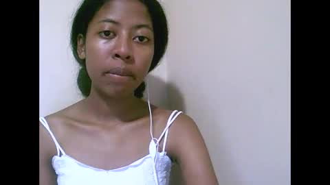joliekah27 online show from 04/24/26, 07:27
