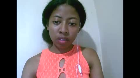 joliekah27 online show from 04/25/26, 06:49