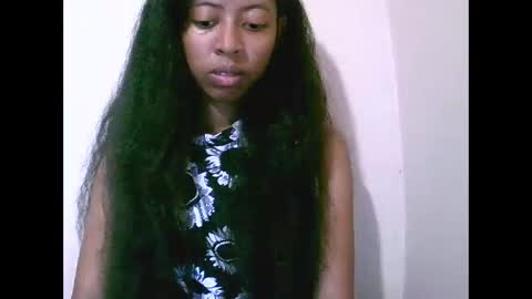 joliekah27 online show from 04/28/26, 07:13