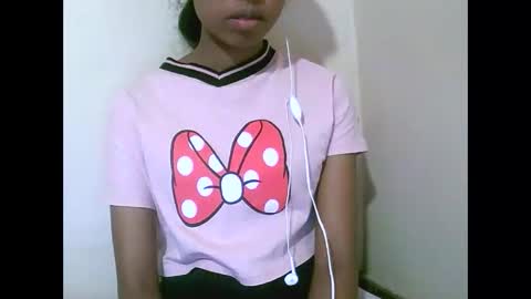 joliekah27 online show from 04/30/26, 08:31