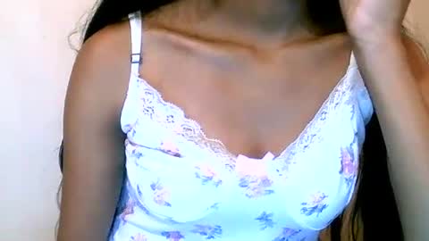 Snapshot of joliekah27 chatting on 08/03/26, 09:48 joliekah27 online show from 08/03/26, 09:48