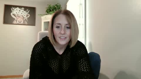 Snapshot of joliexx41 chatting on 03/26/26, 01:28 Jolie online show from 03/26/26, 01:28