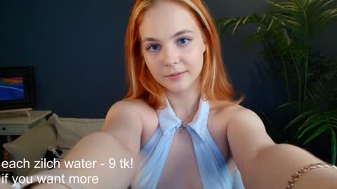 Snapshot of jolly_bean chatting on 01/15/25, 11:43 Polly online show from 01/15/25, 11:43