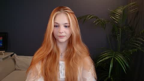 Snapshot of jolly_bean chatting on 01/16/25, 03:23 Polly online show from 01/16/25, 03:23