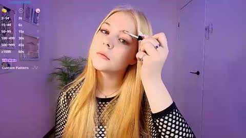 Snapshot of jolly_bean chatting on 11/27/25, 02:57 Polly online show from 11/27/25, 02:57