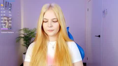 Snapshot of jolly_bean chatting on 12/03/25, 02:52 Polly online show from 12/03/25, 02:52