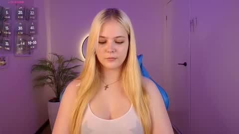 Snapshot of jolly_bean chatting on 03/06/26, 08:55 Polly online show from 03/06/26, 08:55