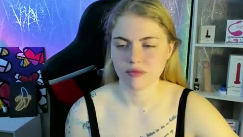 Snapshot of jolly_doll_ chatting on 04/16/26, 02:45 Jolly online show from 04/16/26, 02:45
