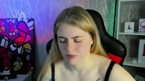 Snapshot of jolly_doll_ chatting on 05/14/26, 04:30 Jolly online show from 05/14/26, 04:30