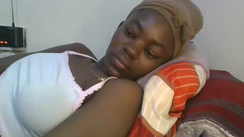 jollynabeb online show from 09/27/25, 10:04