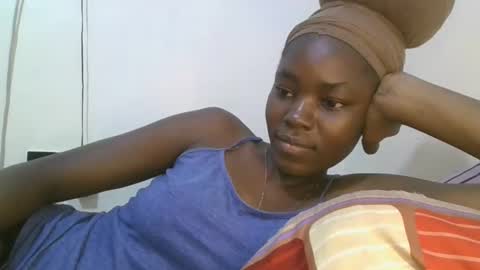 jollynabeb online show from 10/13/25, 08:42