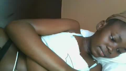 jollynabeb online show from 11/03/25, 02:29