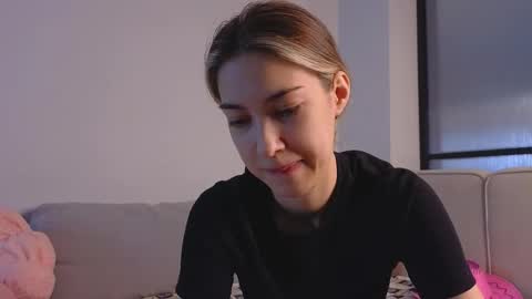 Snapshot of jolyndeb chatting on 10/04/25, 11:08 Viola online show from 10/04/25, 11:08