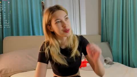 Snapshot of jolyndeb chatting on 01/12/26, 11:26 Viola online show from 01/12/26, 11:26