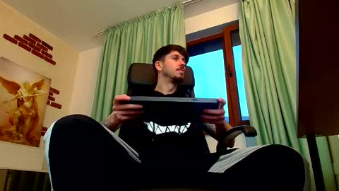 JonahShaw online show from 09/30/25, 04:28