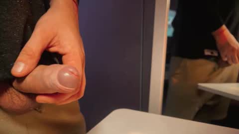 Snapshot of jonahshyfap chatting on 11/01/25, 04:36 jonahshyfap online show from 11/01/25, 04:36