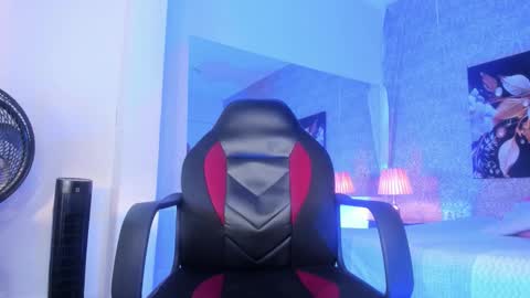 Snapshot of jonas_conor chatting on 11/05/25, 07:58 Jonas online show from 11/05/25, 07:58