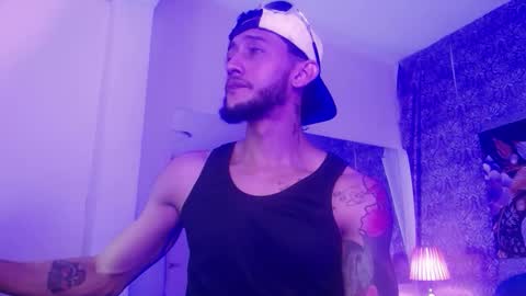 Snapshot of jonas_conor chatting on 11/29/25, 08:01 Jonas online show from 11/29/25, 08:01