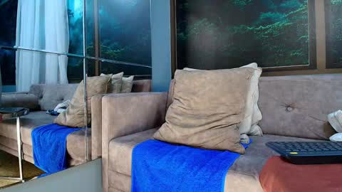 Jonas online show from 01/06/25, 11:52