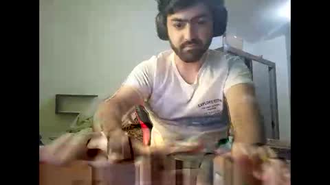 jonasf2525 online show from 11/25/25, 09:15