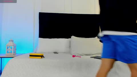 Jonathan Danielss  online show from 02/10/25, 12:39