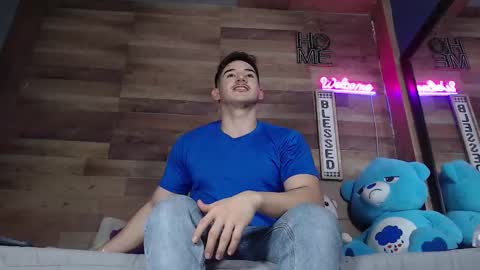 jonathancast08 online show from 09/29/25, 05:18