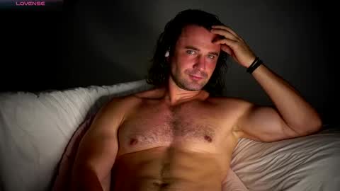 Snapshot of jonathanfranz123 chatting on 01/05/26, 05:27 jonathanfranz123 online show from 01/05/26, 05:27