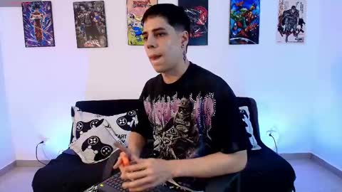 Instagram jonathanfit14 online show from 04/26/26, 09:23