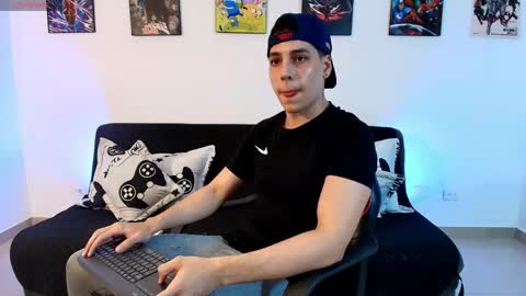 Instagram jonathanfit14 online show from 04/30/26, 11:20