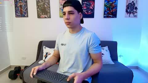 Instagram jonathanfit14 online show from 05/05/26, 09:23