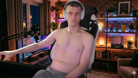 jonathanthiccoc online show from 04/19/26, 07:49