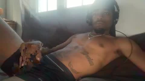 Snapshot of jondonjulio25 chatting on 03/21/26, 11:04 jondonjulio25 online show from 03/21/26, 11:04