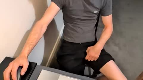 jonlow1 online show from 09/13/25, 10:53