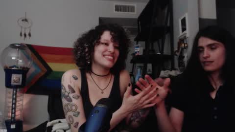 Snapshot of jonmessfan chatting on 10/30/25, 06:37 jonmessfan online show from 10/30/25, 06:37