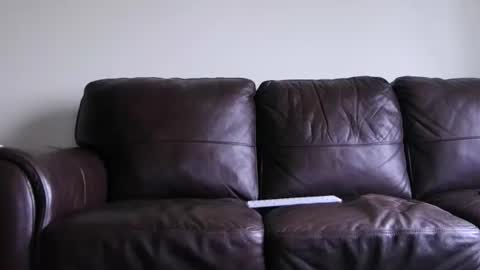 Snapshot of jonny4u_xxx chatting on 12/18/24, 06:57 John online show from 12/18/24, 06:57