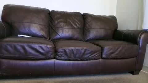 Snapshot of jonny4u_xxx chatting on 10/29/25, 06:37 John online show from 10/29/25, 06:37