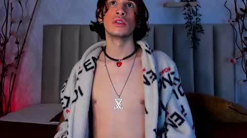 Snapshot of jonny_gilbert chatting on 11/18/25, 12:42 jonny_gilbert online show from 11/18/25, 12:42