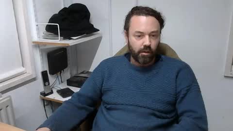 jonnyb9876 online show from 12/15/25, 05:06