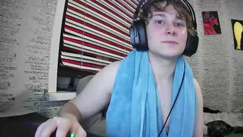Snapshot of jonnymyloka chatting on 12/02/24, 08:22 JONNY online show from 12/02/24, 08:22