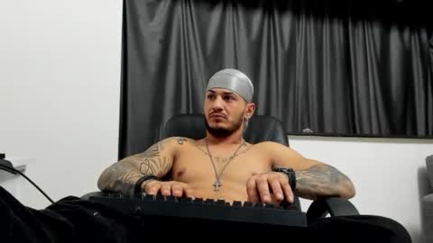 jonnyporn1 online show from 01/08/25, 10:16