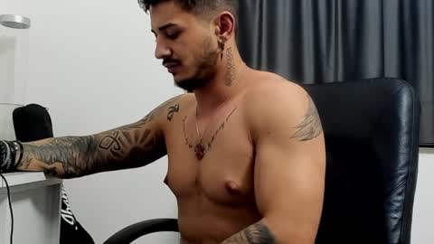 jonnyporn1 online show from 02/03/25, 09:29