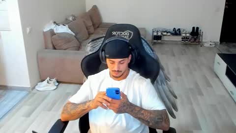 jonnyporn1 online show from 10/12/25, 05:39