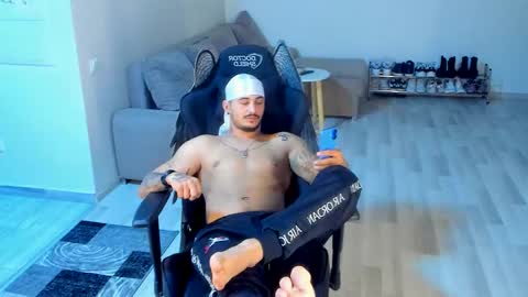 jonnyporn1 online show from 10/20/25, 05:35