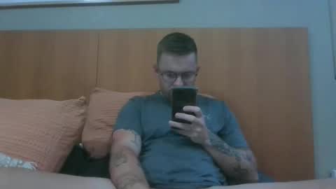 Snapshot of jonoy1995 chatting on 12/02/24, 07:47 jonoy1995 online show from 12/02/24, 07:47