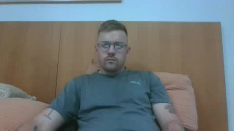 Snapshot of jonoy1995 chatting on 03/03/25, 03:52 jonoy1995 online show from 03/03/25, 03:52