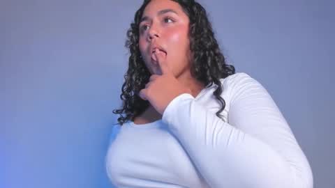 Snapshot of jonsonclarisaa chatting on 11/23/25, 06:02 Eilivbr online show from 11/23/25, 06:02